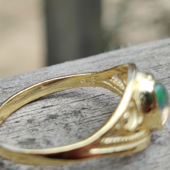 Sterling Ethiopian opal ring - Picture 5 of 8